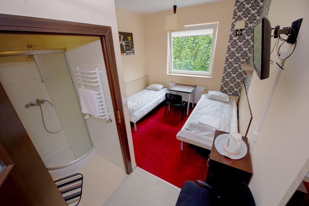 Hotelik Jankowski Raszyn Exterior photo